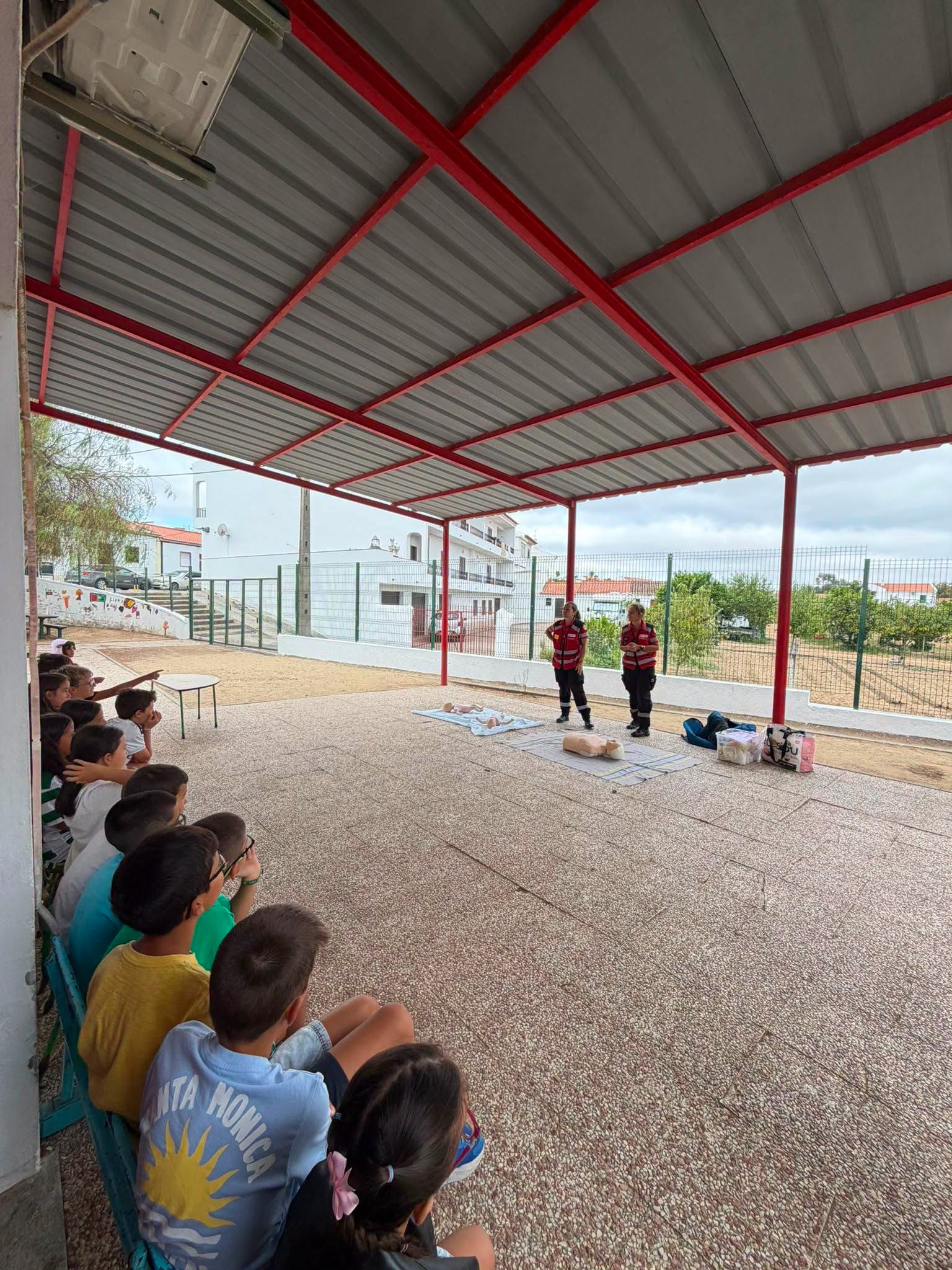 Aprender a Salvar Vidas Também Faz Parte das Oficinas de Verão